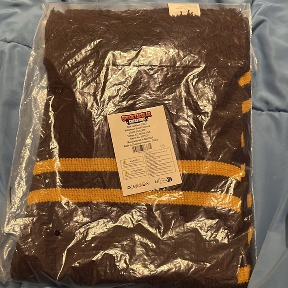 NWT Striped Scarf, Red and Yellow Knit Harry Potter Wizard  cosplay - Picture 2 of 2